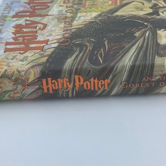 Harry Potter Book 4 Illustrated Edition - Picture 4 of 9
